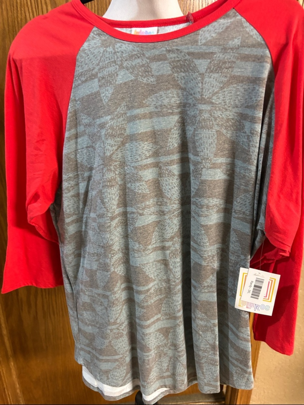 LuLaRoe Men’s Red Raglan with Gray Patterned Body